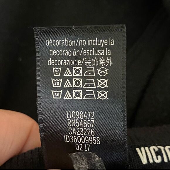 Victoria's Secret Victoria Sport Black Sleeveless Open Back Tank Women's Size S - Picture 6 of 6